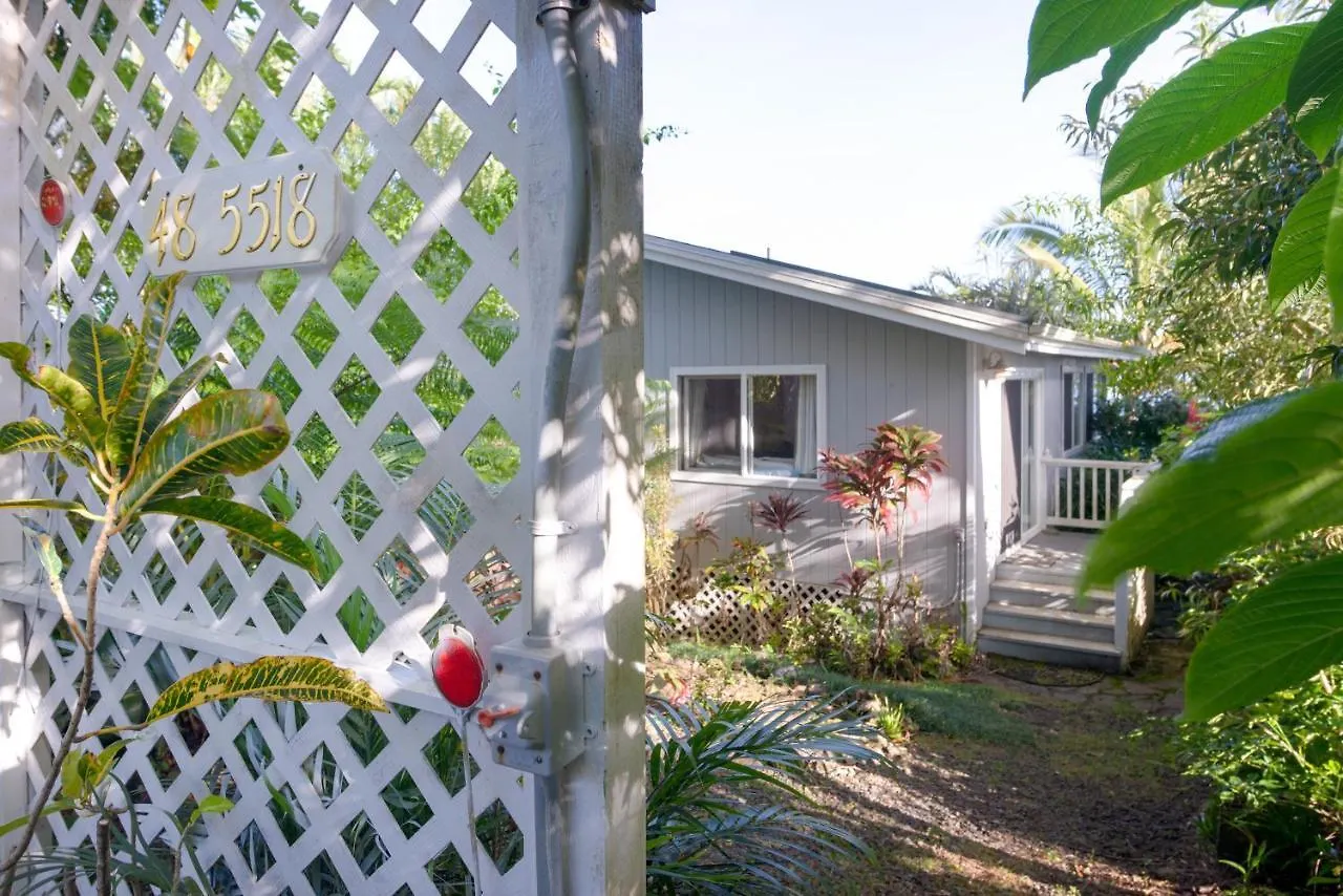 Waipio Glass House Kukuihaele